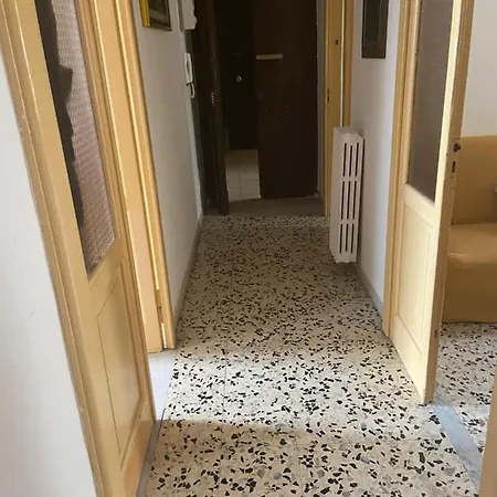 Affitto Solo Camera Matrimoniale In Appartamento Sul Mare Κρότωνας